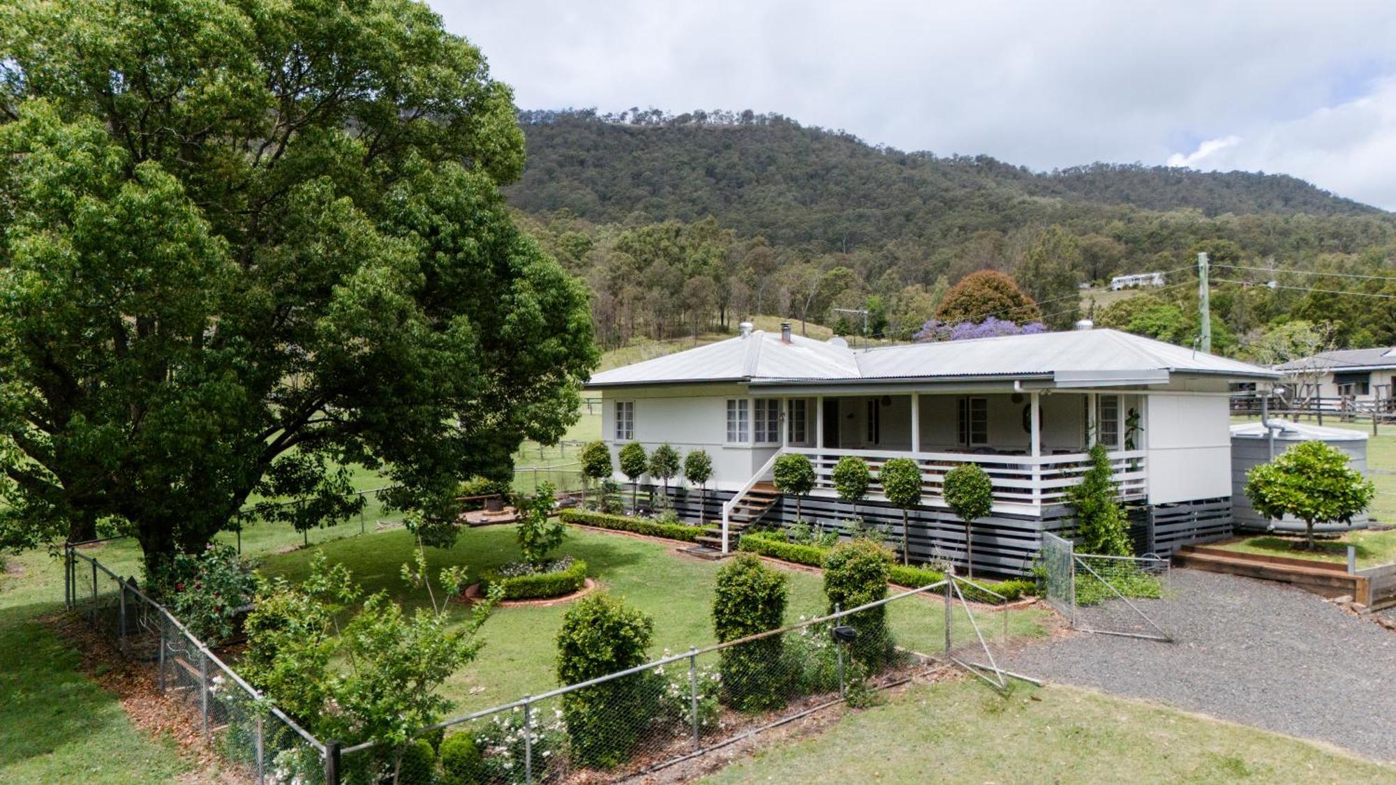 Cottage On Lamington Canungra Exteriör bild